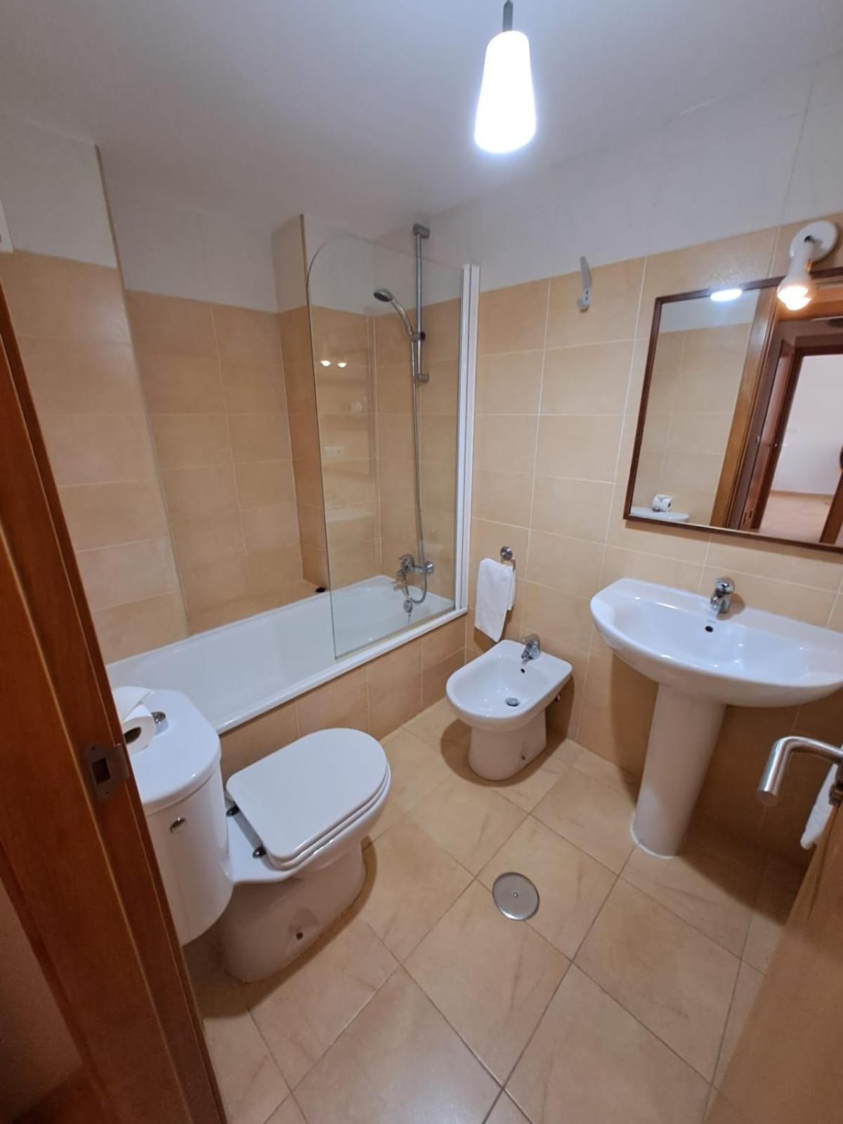Apartamentos Punta Cormoran La Manga del Mar Menor Luaran gambar