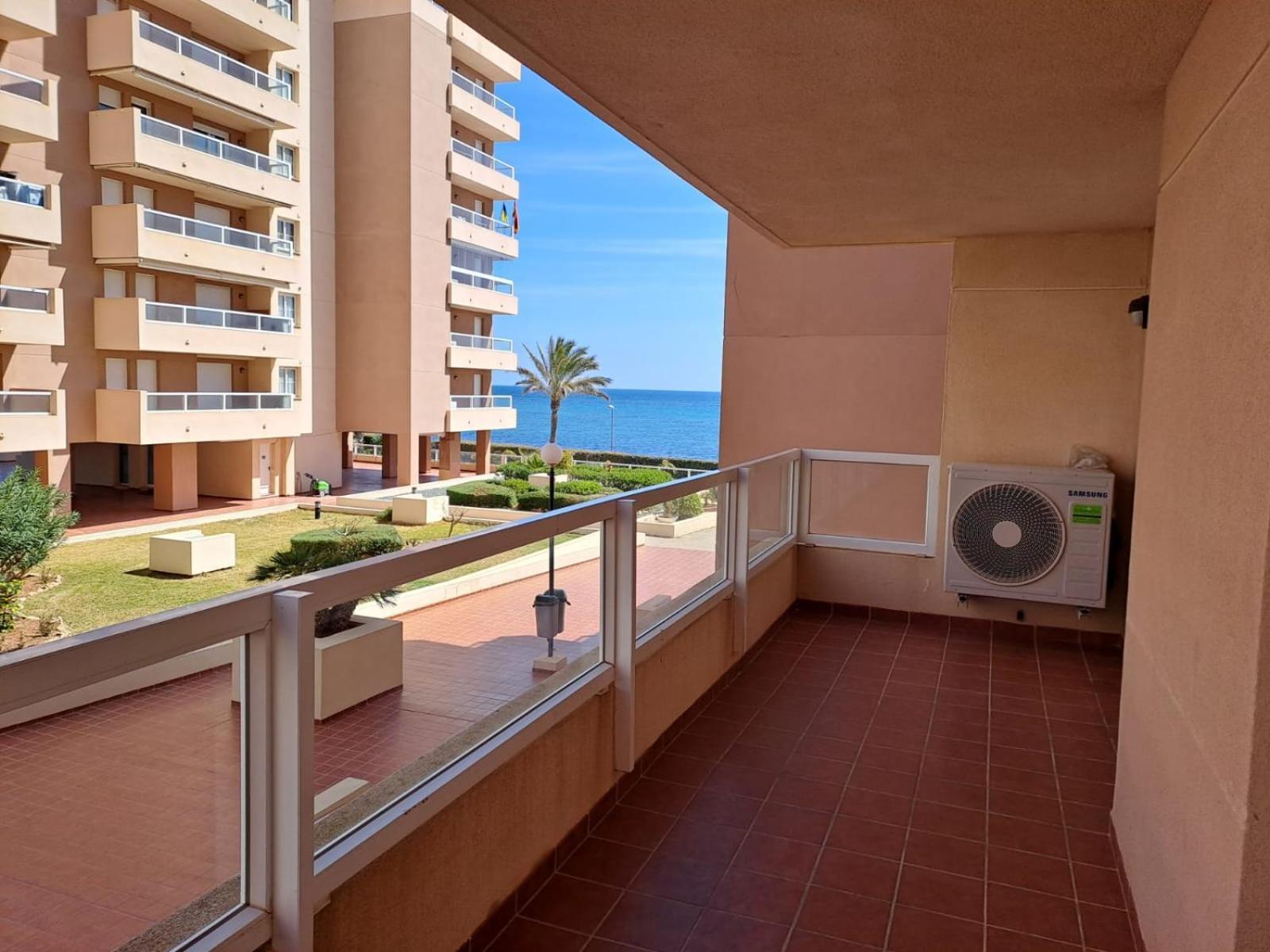 Apartamentos Punta Cormoran La Manga del Mar Menor Luaran gambar